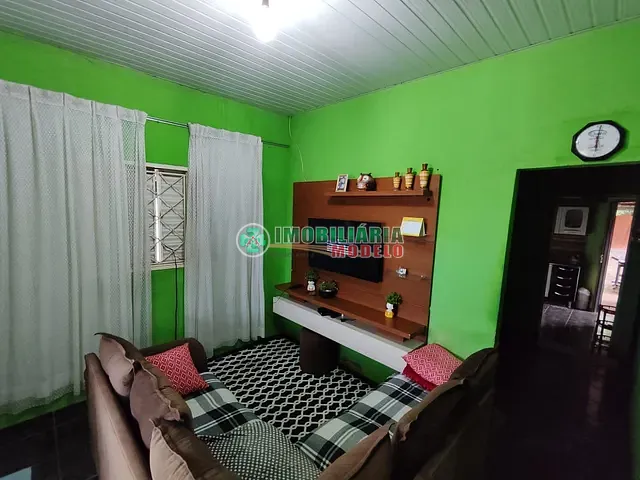 Casa com 1000m² 3 quartos e 1 banheiro, à venda, no bairro Nova Canarana em Canarana