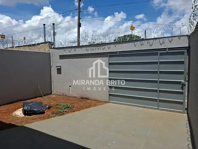 Casa 3 quartos e 2 banheiros, à venda, no bairro Vila Oliveira em Aparecida de Goiânia
