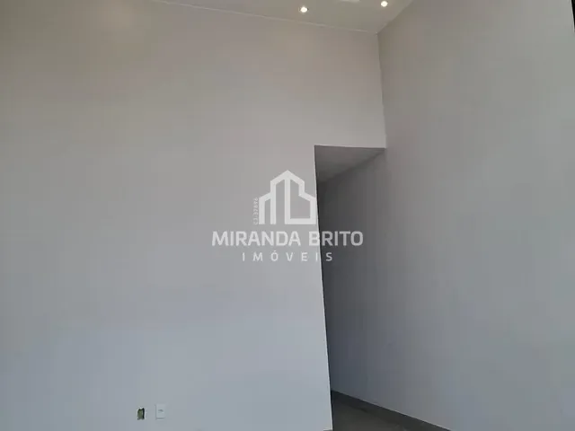 Casa 3 quartos e 2 banheiros, à venda, no bairro Vila Oliveira em Aparecida de Goiânia