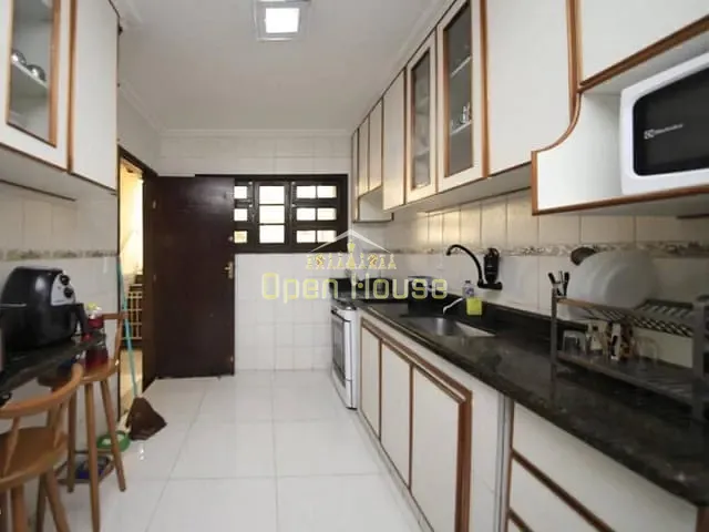 Casa com 150m² 3 quartos e 3 banheiros, à venda, no bairro Jardim Amália em Volta Redonda