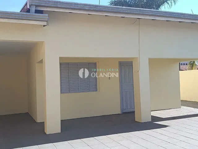 Casa com 300m² 3 quartos e 2 banheiros, à venda ou para alugar, no bairro Jardim Arrivabene em Artur Nogueira