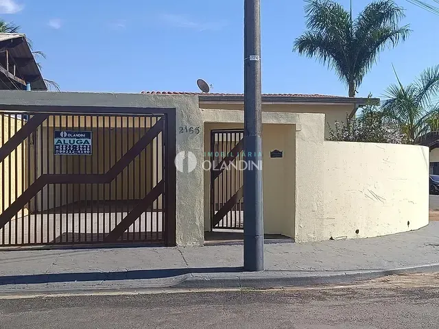 Casa com 300m² 3 quartos e 2 banheiros, à venda ou para alugar, no bairro Jardim Arrivabene em Artur Nogueira