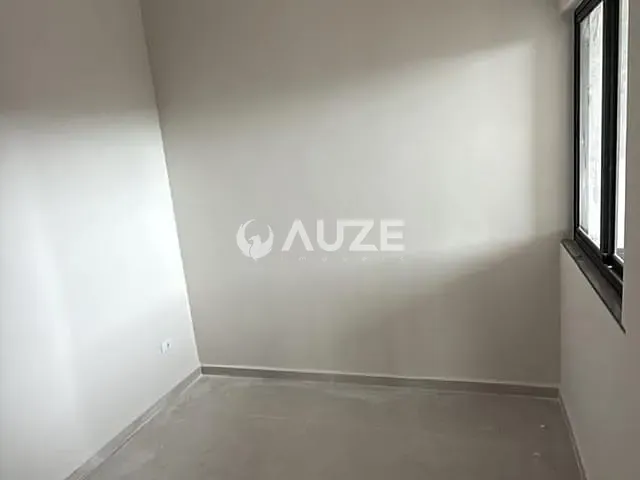 Casa 2 quartos e 1 banheiro, à venda, no bairro Eliane em Guaratuba