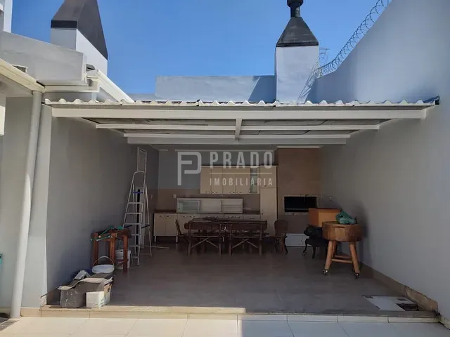 Casa com 389m² 5 quartos e 6 banheiros, à venda, no bairro Três Vendas em Pelotas