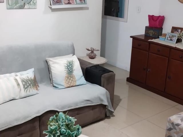 Casa com 72m² 2 quartos e 2 banheiros, à venda, no bairro Jardim Continental em Nova Iguaçu
