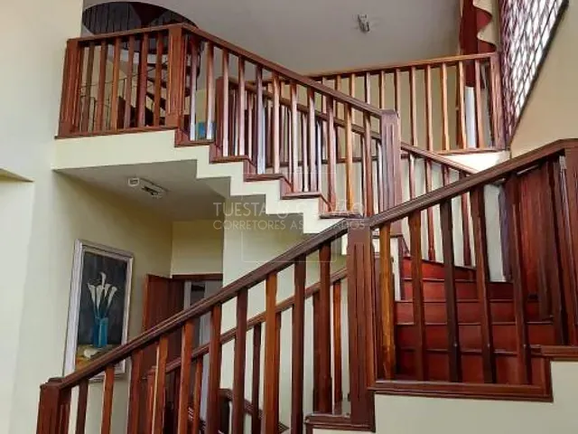 Casa com 577m² 4 quartos e 6 banheiros, à venda, no bairro Jardim das Américas em Curitiba