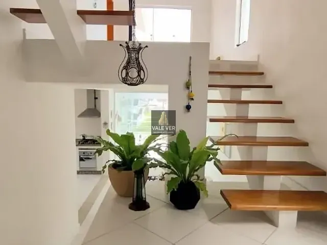 Casa com 287m² 3 quartos e 4 banheiros, à venda, no bairro Urbanova em São José dos Campos