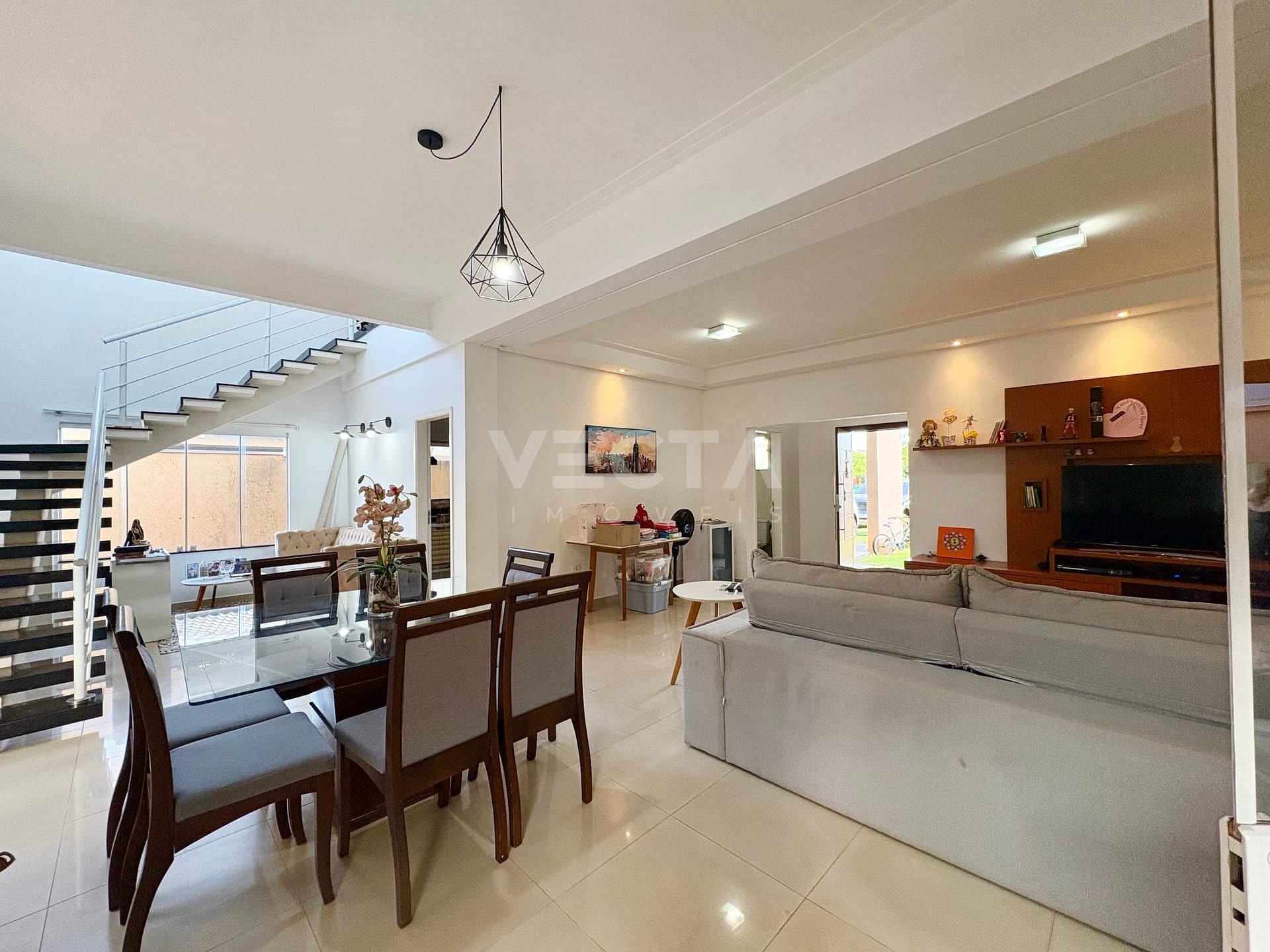 Casa, 3 quartos, 236 m² - Foto 1