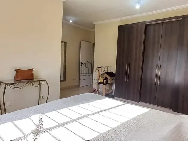 Sobrado com 125m² 3 quartos e 2 banheiros, à venda, no bairro Loteamento Alvorada em Mogi das Cruzes
