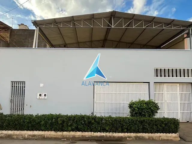 Casa com 138m² 4 quartos e 3 banheiros, à venda, no bairro Jardim Atalaia em Governador Valadares