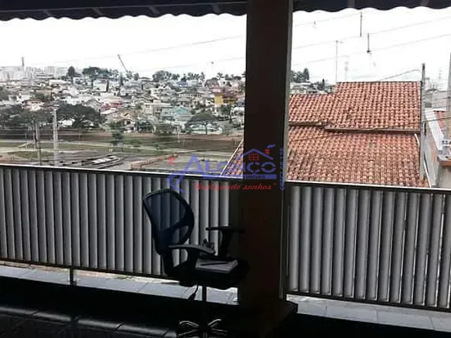 Casa com 140m² 1 quarto e 1 banheiro, à venda, no bairro Parque dos Príncipes em Jacareí