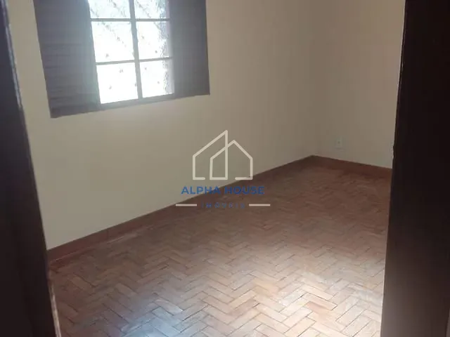 Casa com 234m² 3 quartos e 2 banheiros, à venda, no bairro Centro em Pindamonhangaba
