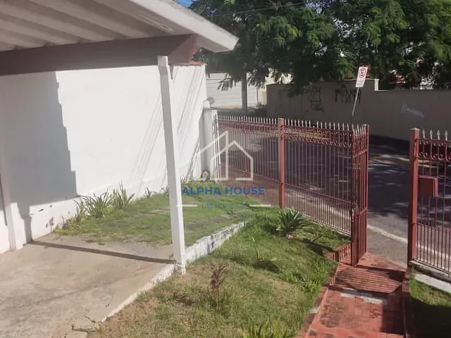 Casa com 234m² 3 quartos e 2 banheiros, à venda, no bairro Centro em Pindamonhangaba