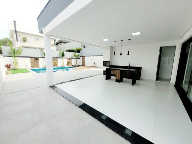 Casa com 492m² 4 quartos e 6 banheiros, à venda, no bairro Cidade Nova em Indaiatuba