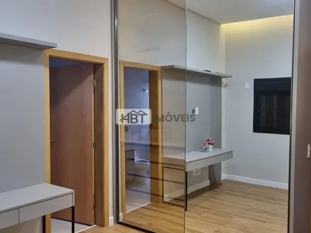 Casa com 720m² 4 quartos e 6 banheiros, à venda, no bairro Alphaville em Bauru