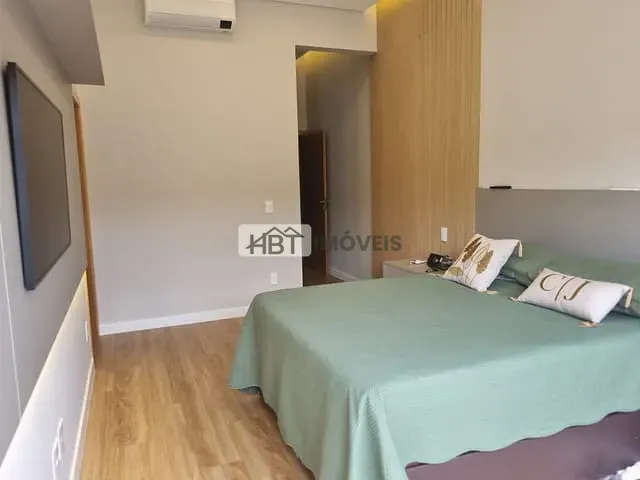 Casa com 720m² 4 quartos e 6 banheiros, à venda, no bairro Alphaville em Bauru