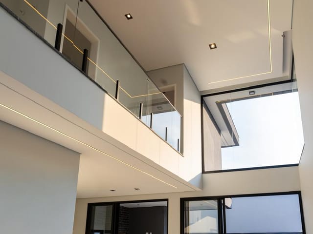 Casa com 300m² 3 quartos e 2 banheiros, à venda, no bairro Botujuru em Mogi das Cruzes