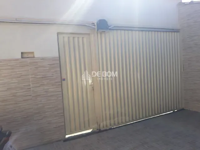 Casa 2 quartos e 2 banheiros, à venda, no bairro Jardim Itamaraty em Poços de Caldas