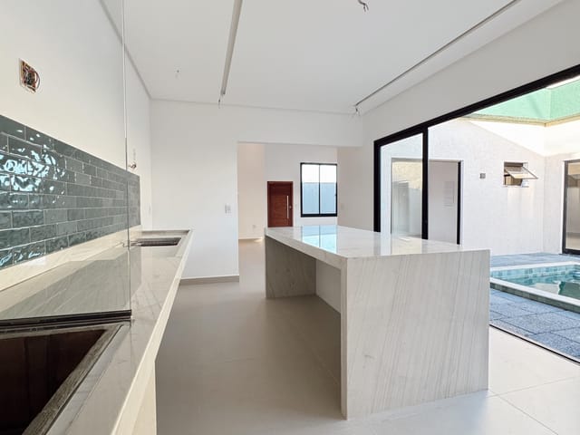Casa com 327m² 3 quartos e 3 banheiros, à venda, no bairro Manguinhos em Serra