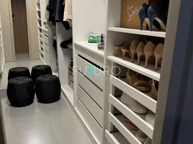 Casa com 600m² 4 quartos e 6 banheiros, à venda, no bairro Setor Habitacional Jardim Botânico em Brasília