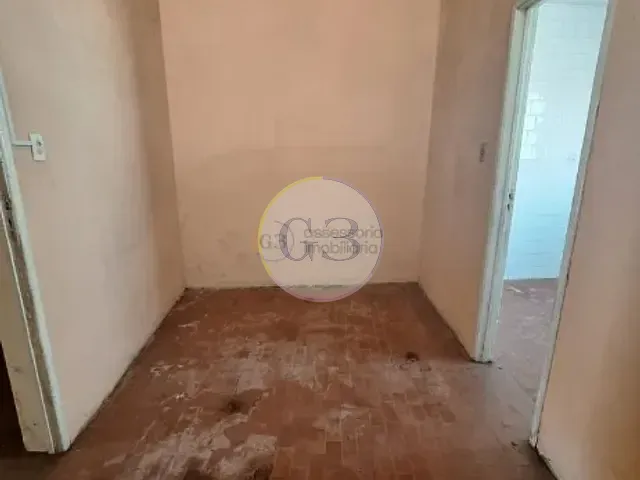Casa 2 quartos e 1 banheiro, para alugar, no bairro Centro em Rio Grande