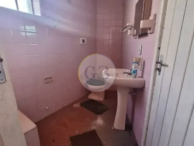 Casa 2 quartos e 1 banheiro, para alugar, no bairro Centro em Rio Grande