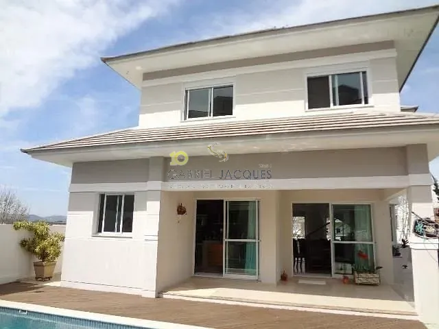 Casa com 376m² 5 quartos e 5 banheiros, à venda, no bairro Cidade Universitária Pedra Branca em Palhoça