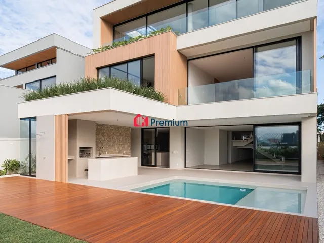 Casa 5 quartos e 8 banheiros, à venda, no bairro Barra da Tijuca em Rio de Janeiro