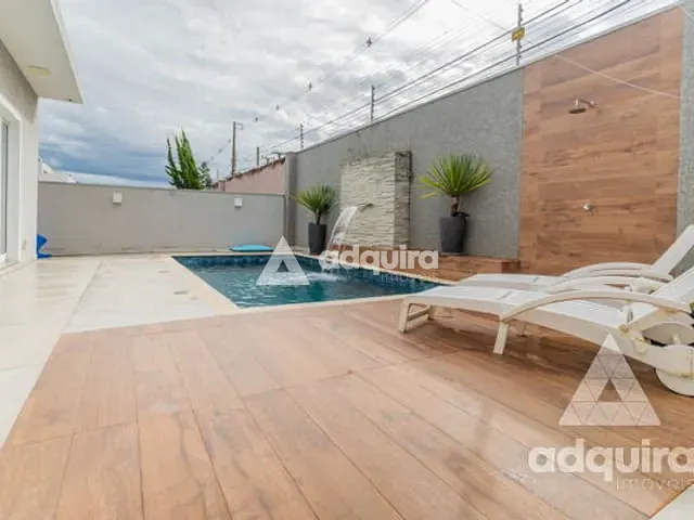 Casa com 357m² 4 quartos e 6 banheiros, à venda, no bairro Jardim Carvalho em Ponta Grossa