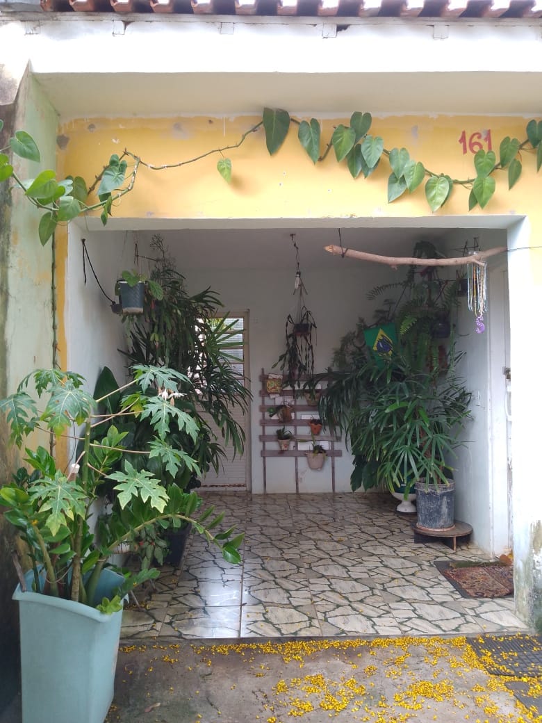 Casa à venda com 2 quartos, 342m² - Foto 2