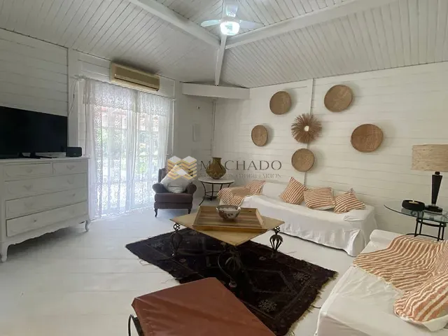 Casa com 20000m² 5 quartos e 3 banheiros, à venda ou para alugar, no bairro Alpes dos Araçás (Jordanésia) em Cajamar