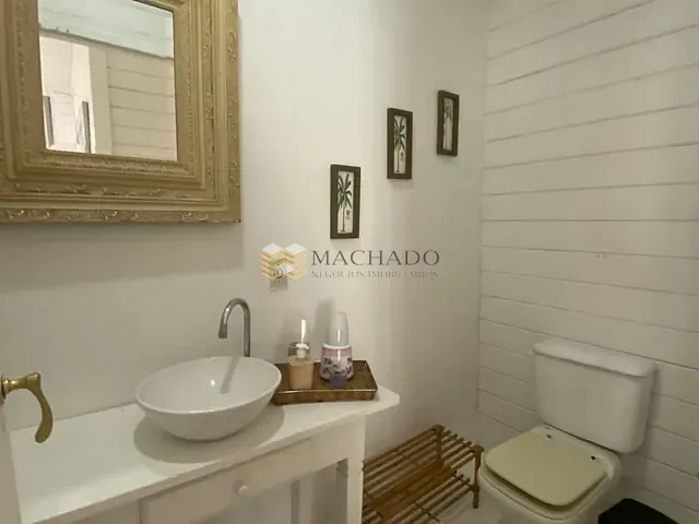 Casa com 20000m² 5 quartos e 3 banheiros, à venda ou para alugar, no bairro Alpes dos Araçás (Jordanésia) em Cajamar