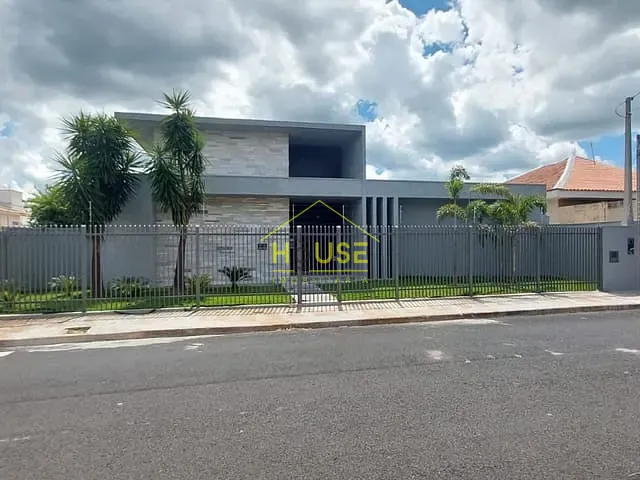 Casa com 660m² 3 quartos e 1 banheiro, à venda, no bairro San Remo em Votuporanga