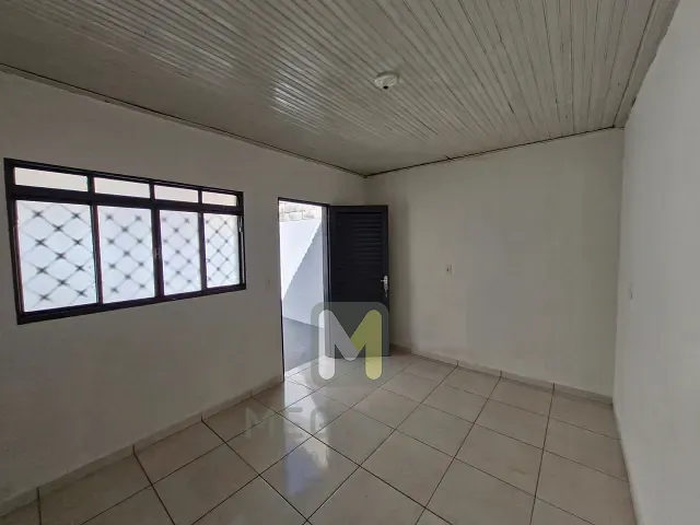 Casa com 140m² 1 quarto e 1 banheiro, para alugar, no bairro Centro em Serrana
