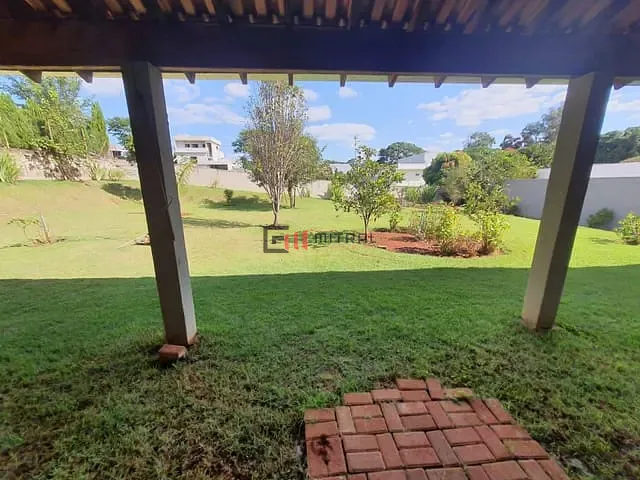 Casa com 1250m² 3 quartos e 3 banheiros, à venda, no bairro Loteamento Terras de Canaã em Cambé