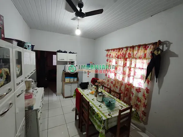Casa com 360m² 2 quartos e 1 banheiro, à venda, no bairro Nova Canarana em Canarana