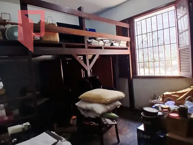 Casa 3 quartos e 1 banheiro, à venda, no bairro Carlos Prates em Belo Horizonte