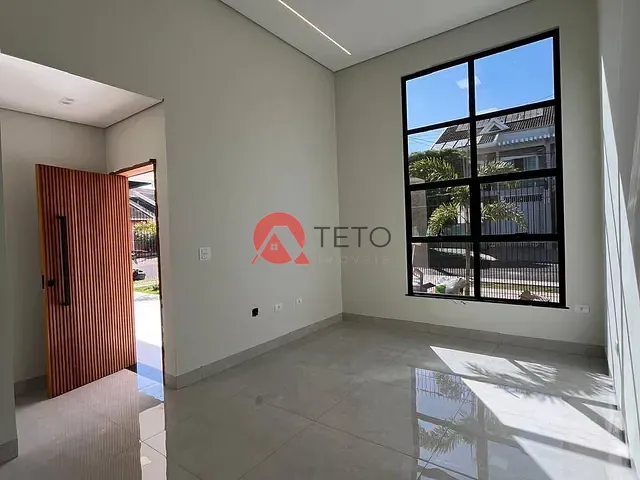 Casa com 216m² 3 quartos e 2 banheiros, à venda, no bairro Jardim Ipanema em Maringá