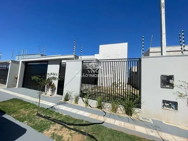 Casa com 301m² 3 quartos e 3 banheiros, à venda, no bairro Residencial Riviera Suíça I em Sinop