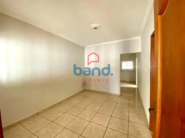 Casa com 262m² 4 quartos e 3 banheiros, à venda, no bairro Cidade Jardim em Porto Feliz