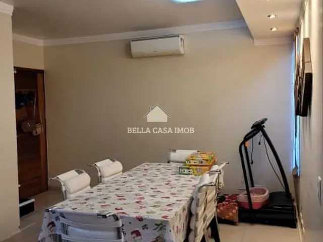Casa com 120m² 3 quartos e 4 banheiros, à venda, no bairro Jardim São Carlos em Sorocaba