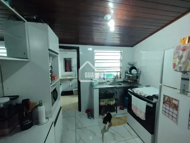 Casa 2 quartos e 1 banheiro, à venda, no bairro Vila Áurea (Vicente de Carvalho) em Guarujá