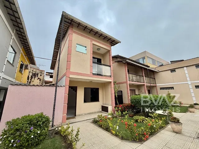 Casa com 84m² 2 quartos e 3 banheiros, à venda, no bairro Jardim Caiçara em Cabo Frio