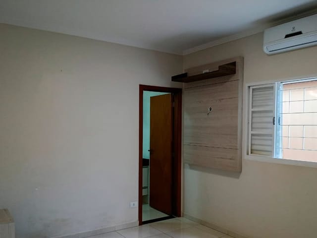 Casa com 175m² 2 quartos e 2 banheiros, à venda, no bairro Pompéia em Piracicaba