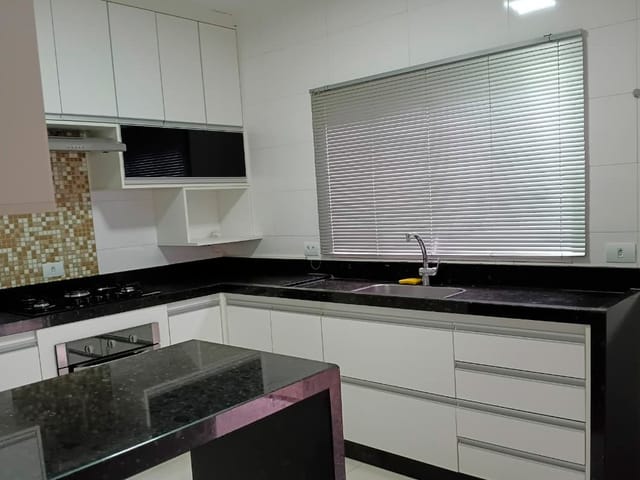Casa com 175m² 2 quartos e 2 banheiros, à venda, no bairro Pompéia em Piracicaba