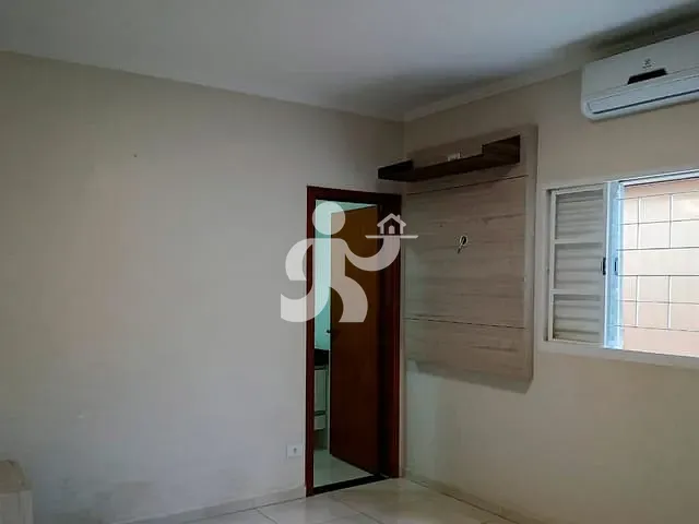 Casa com 175m² 2 quartos e 2 banheiros, à venda, no bairro Pompéia em Piracicaba