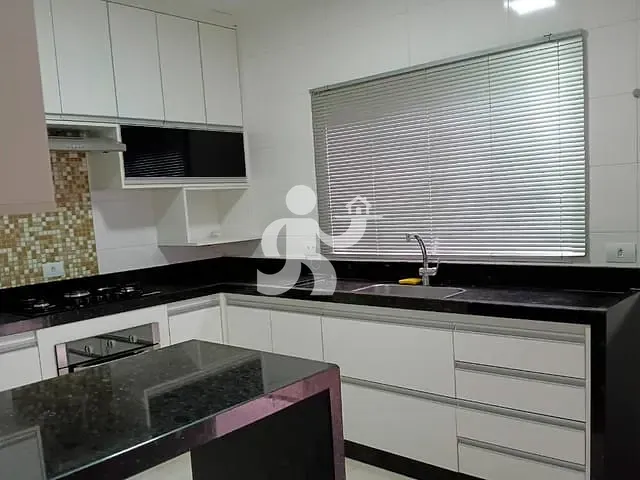 Casa com 175m² 2 quartos e 2 banheiros, à venda, no bairro Pompéia em Piracicaba