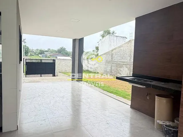 Casa 3 quartos e 2 banheiros, à venda, no bairro Centro em Itaboraí