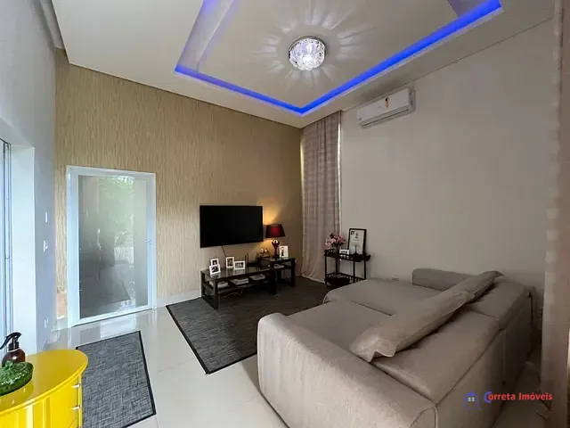 Casa 3 quartos e 4 banheiros, para alugar, no bairro Parque Mangueiras em Três Lagoas