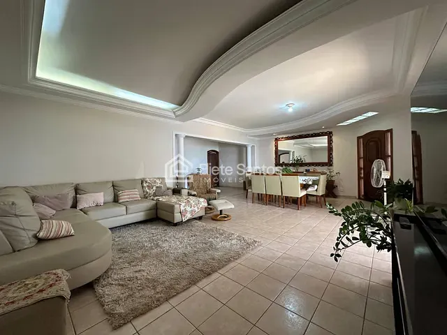 Casa com 528m² 5 quartos e 6 banheiros, à venda, no bairro Boa Vista em Americana